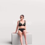 Posed 032-7351 Woman